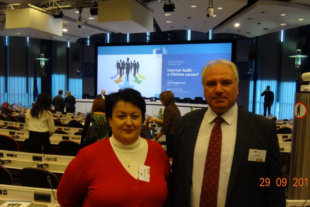 11. Imagini conferință